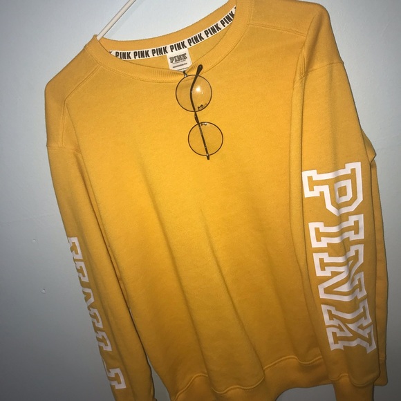 Pink Yellow Sweater 💛🌻 - Picture 2 of 3